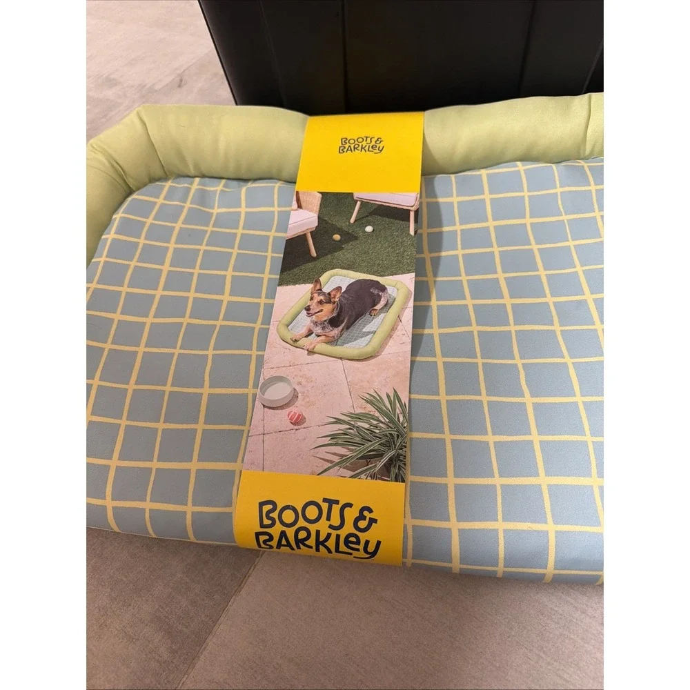 Boots and Barkley Cooling Dog Bolster Bed Green Blue Grid S/M Mat